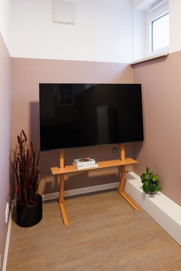 Poha House Buechel Apartament Akwizgran